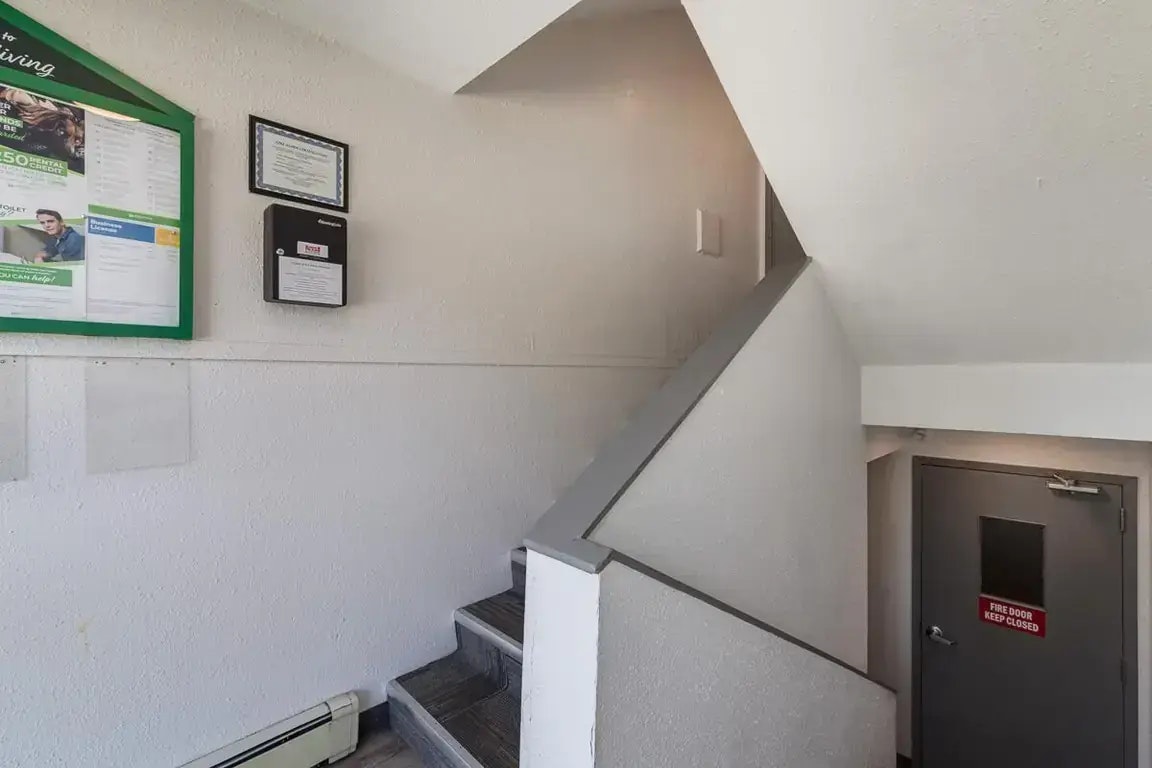 204-2253 Southview Drive SE, Medicine Hat, AB, T1B 1R5 - 12