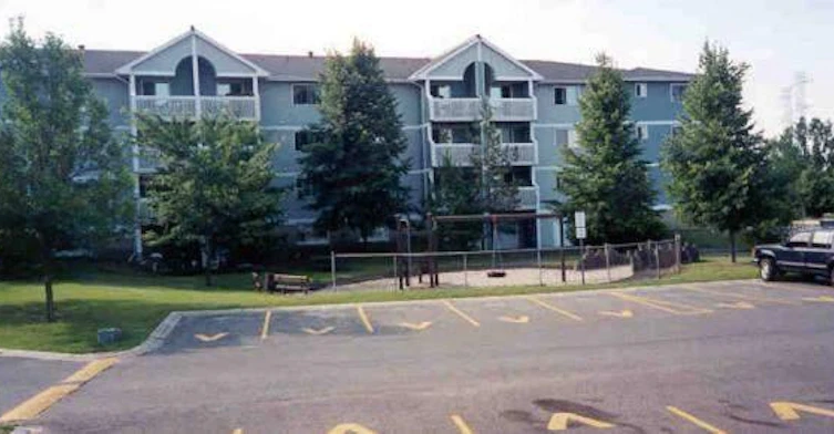 216 Viewmount Drive, Ottawa, ON, K2E 5V5 - 2