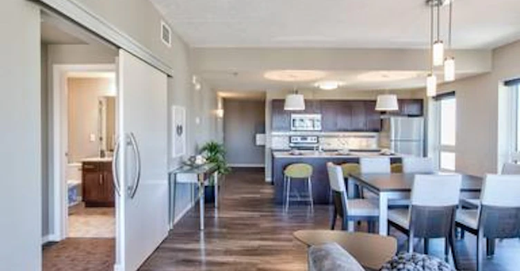 1901-300 Assiniboine Avenue, Winnipeg, MB, R3C 0T1 - 2