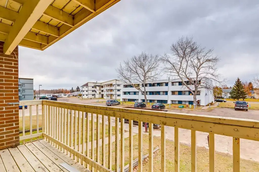204-4511 43 Street, Bonnyville Town, AB, T9N 2N2 - 8