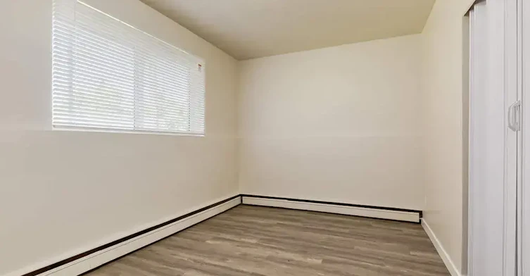 104-10960 105 Street W, Edmonton, AB, T5H 2X4 - 15