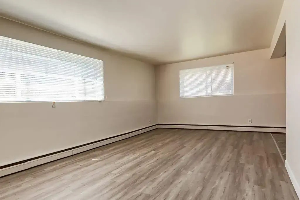 104-10960 105 Street W, Edmonton, AB, T5H 2X4 - 7