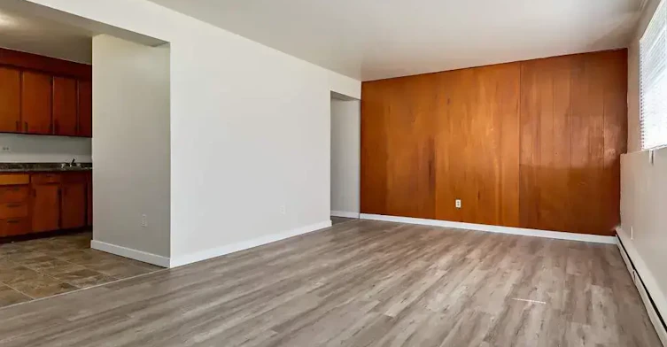 104-10960 105 Street W, Edmonton, AB, T5H 2X4 - 9