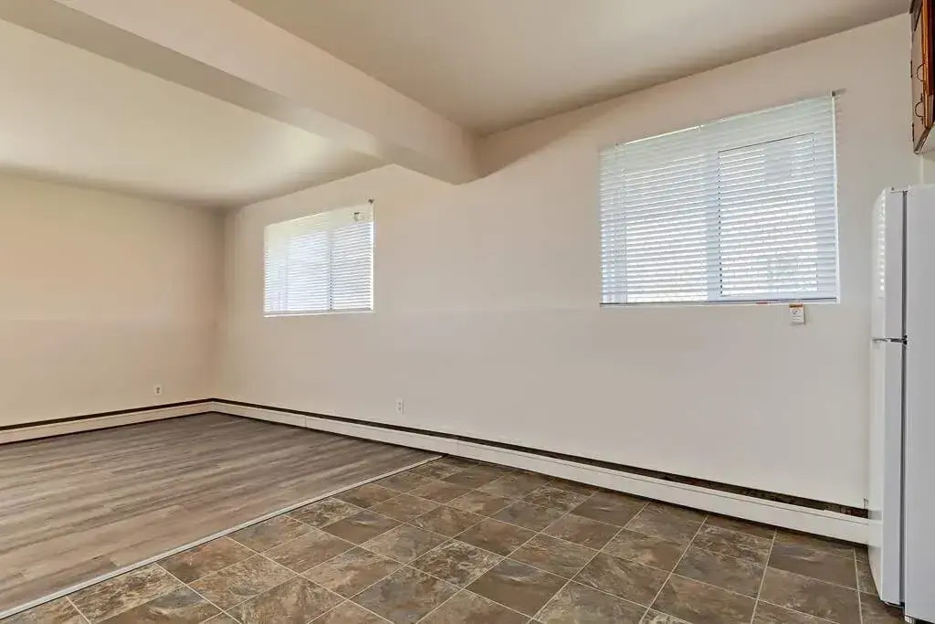 104-10960 105 Street W, Edmonton, AB, T5H 2X4 - 11