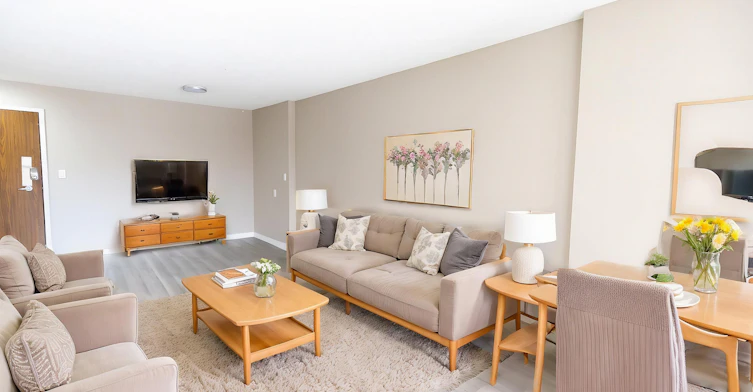 11611 Oakfield Drive SW, Calgary, AB, T2W 4S9 - 2