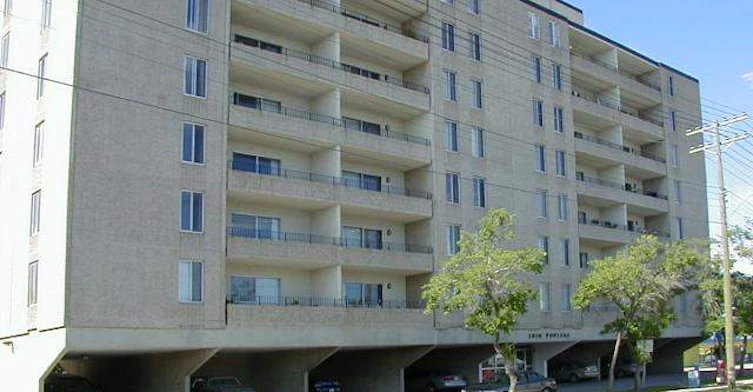 2610 Portage Avenue, Winnipeg, MB, R3J 3R2