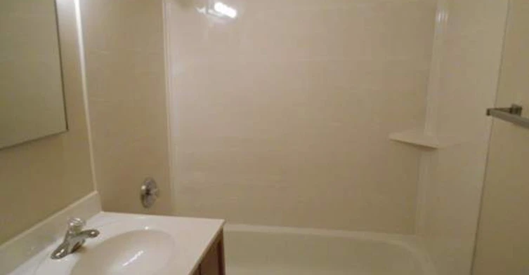 100 Wickham Road, Winnipeg, MB, R2J 4K6 - 4