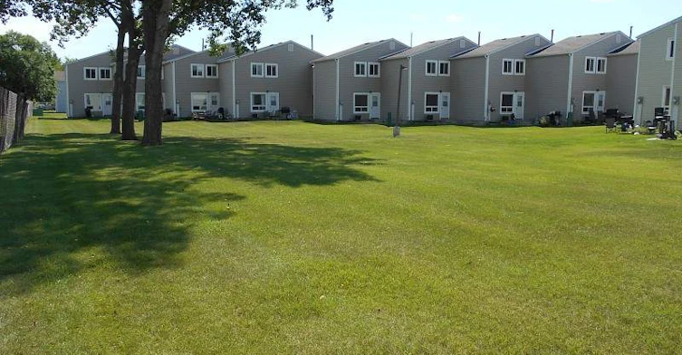 100 Wickham Road, Winnipeg, MB, R2J 4K6 - 7