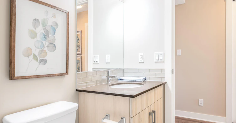 1235 11th Avenue SW, Calgary, AB, T3X 0M5 - 2