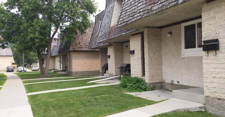 70 Baylor Avenue, Winnipeg, MB, R3T 3P4