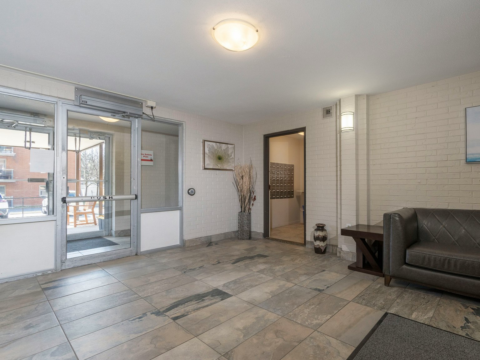 106-325 Willowdale Crescent, Sarnia, ON, N7T 7R2 - 6