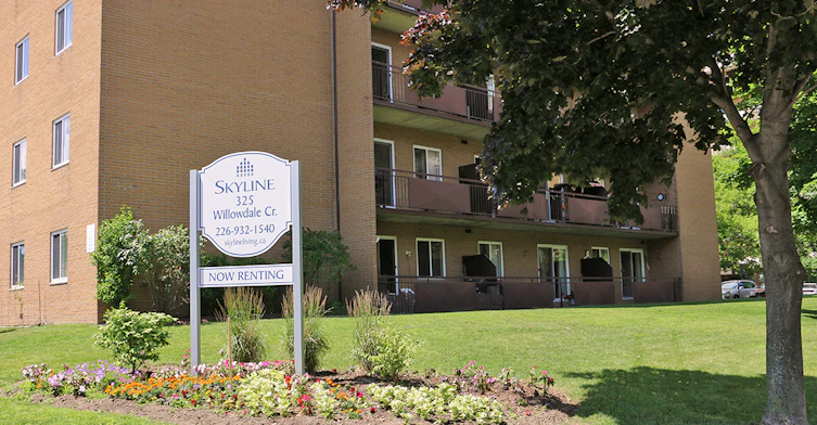 325 Willowdale Crescent, Sarnia, ON, N7T 7R2