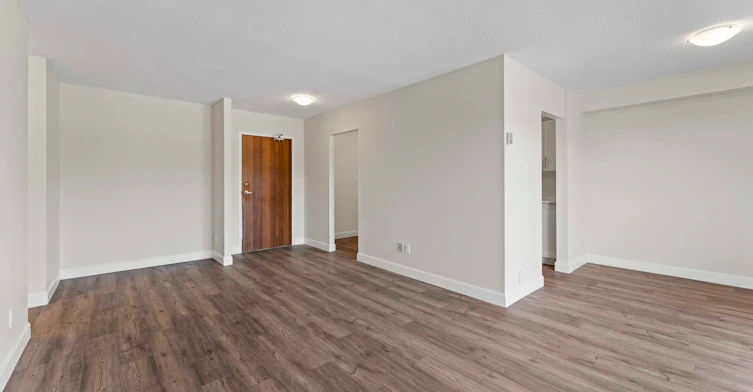 307-343 Grand Avenue E, Chatham-Kent, ON, N7L 4W5 - 4
