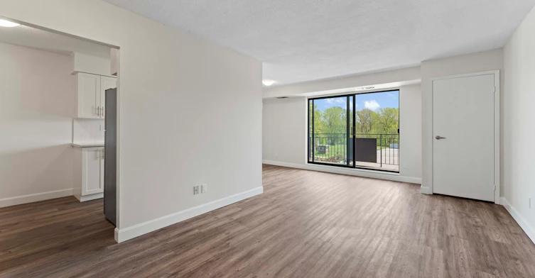 307-343 Grand Avenue E, Chatham-Kent, ON, N7L 4W5 - 5