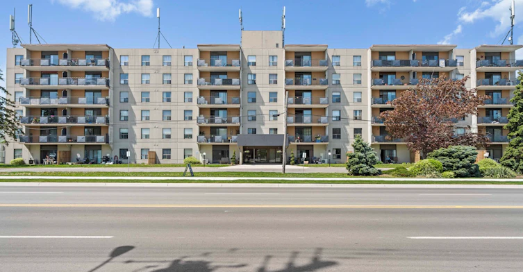307-343 Grand Avenue E, Chatham-Kent, ON, N7L 4W5 - 2