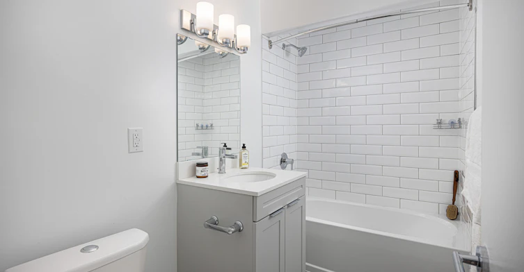 1637-104-1645 Bathurst Street, Toronto, ON, M5P 3J6 - 18