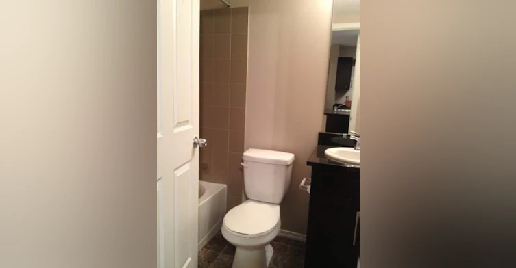 7180 80 Avenue NE, Calgary, AB, T3J 0N6 - 8