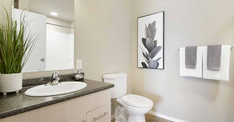12809 Kelly Avenue, Summerland, BC, V0H 1Z2 - 14