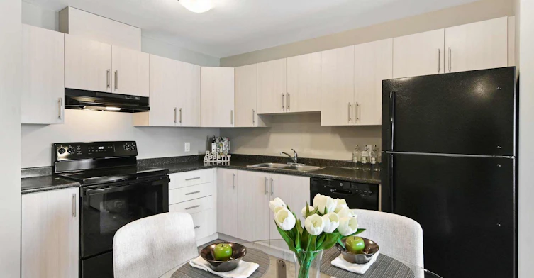 12809 Kelly Avenue, Summerland, BC, V0H 1Z2 - 9