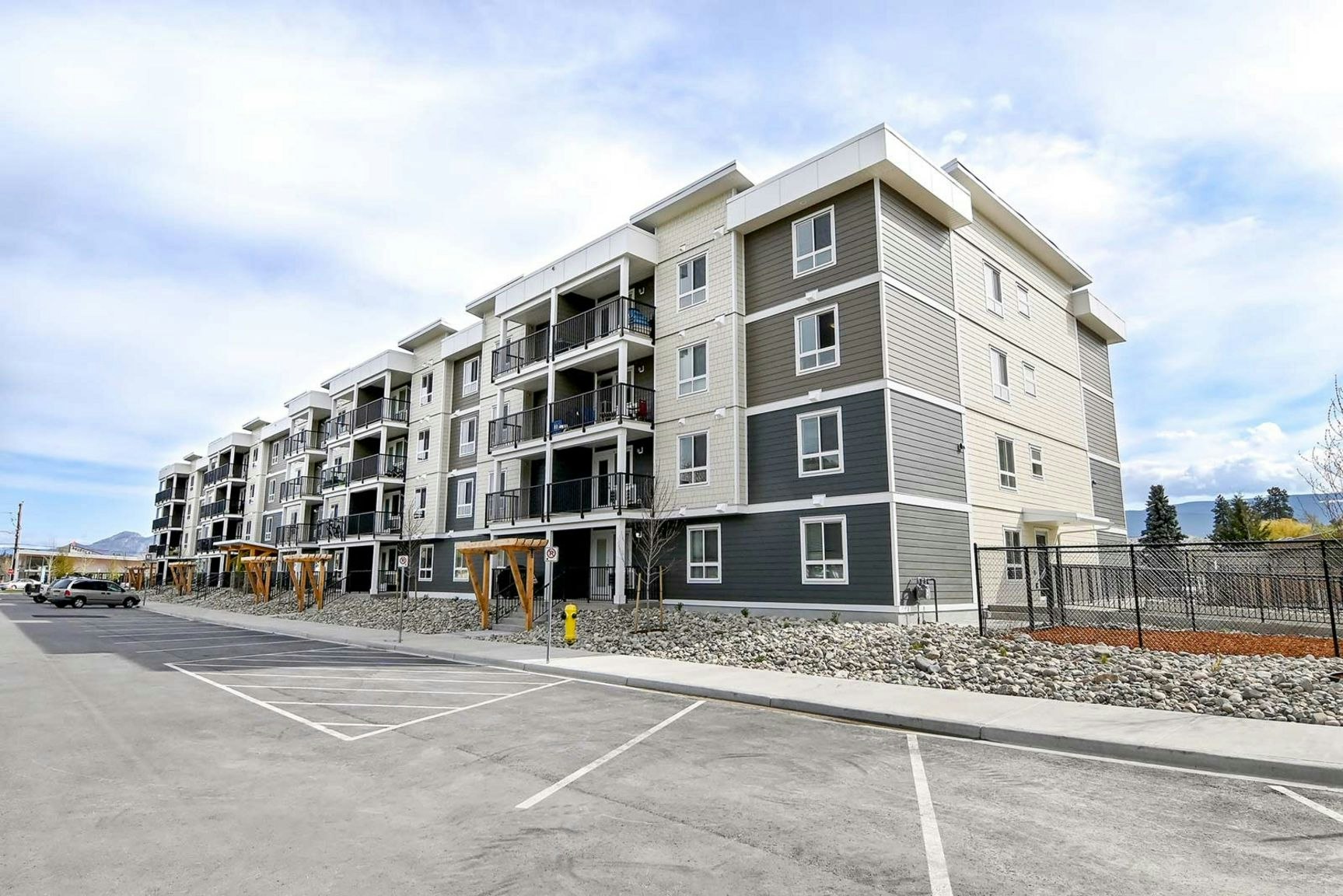 12809 Kelly Avenue, Summerland, BC, V0H 1Z2 - 2