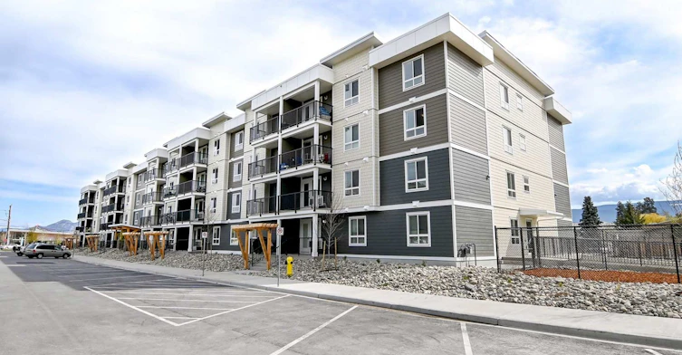 12809 Kelly Avenue, Summerland, BC, V0H 1Z2 - 2