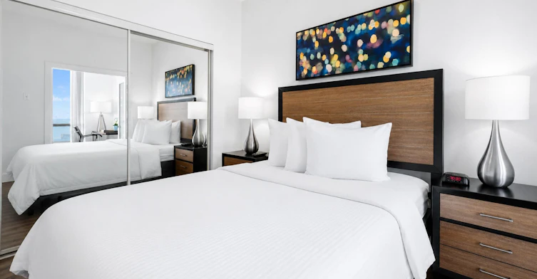 B2-50 John Street, Toronto, ON, M5V 3T5 - 3