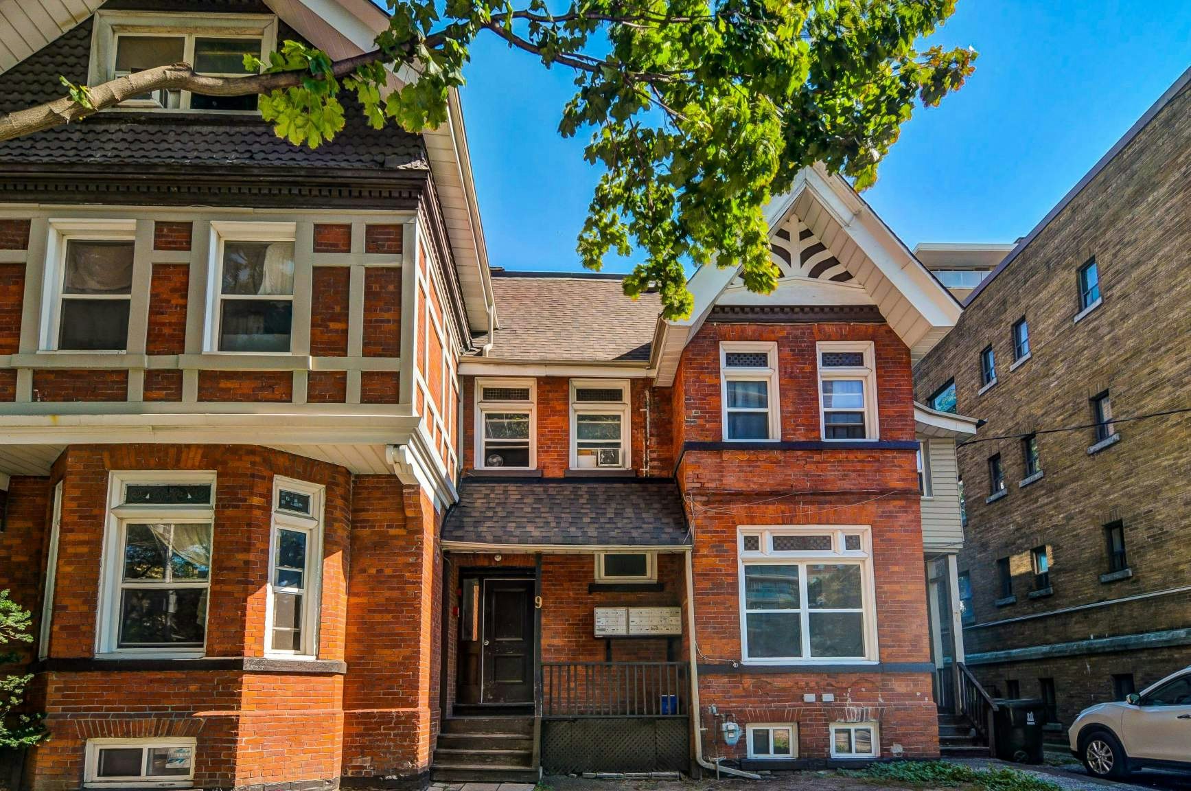 9 Homewood Avenue, Toronto, ON, M4Y 2J8 - 5