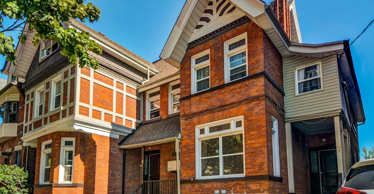 9 Homewood Avenue, Toronto, ON, M4Y 2J8