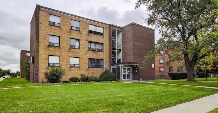 202-1545 Birchmount Road, Toronto, ON, M1P 2H2 - 3