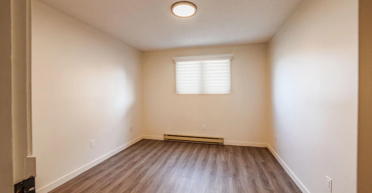 101-864 Fairview Road, Penticton, BC, V2A 5Y8 - 4