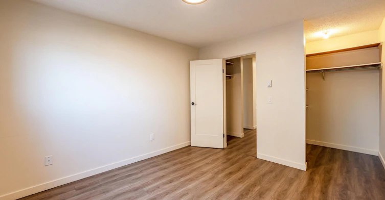 101-864 Fairview Road, Penticton, BC, V2A 5Y8 - 3