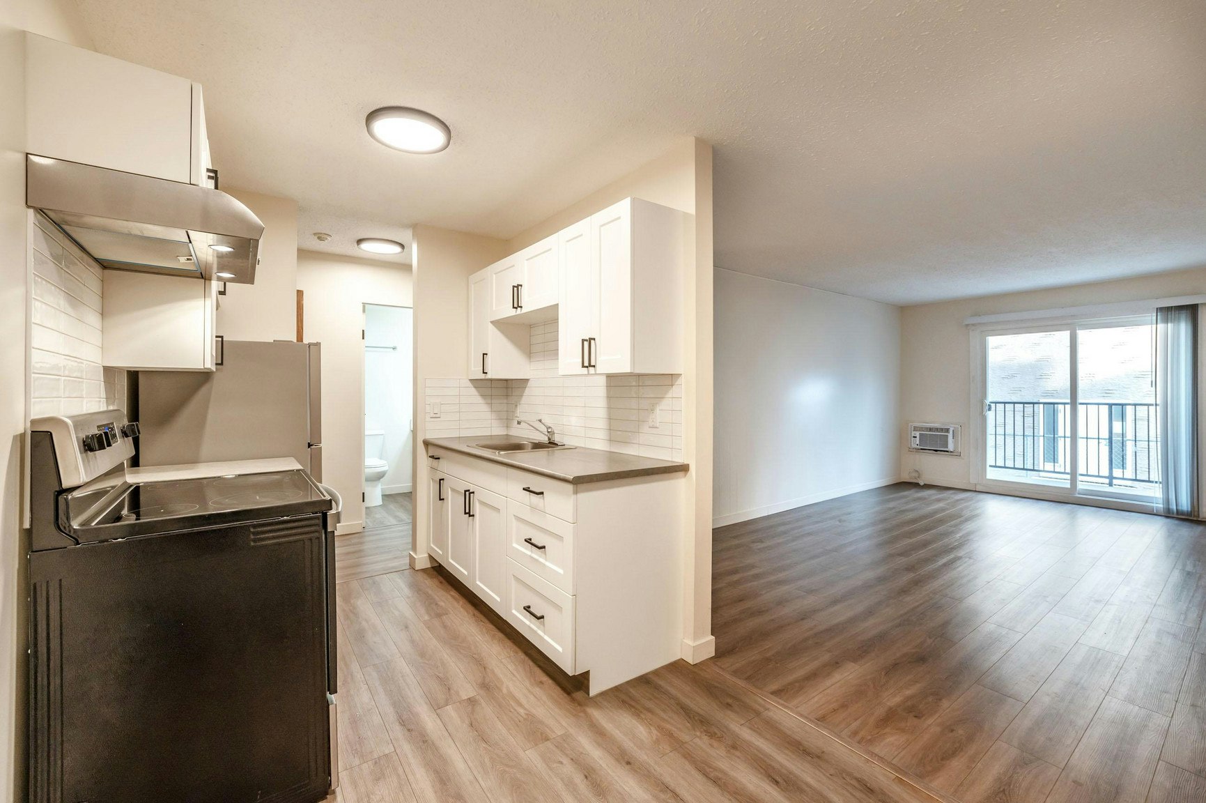 101-864 Fairview Road, Penticton, BC, V2A 5Y8 - 5