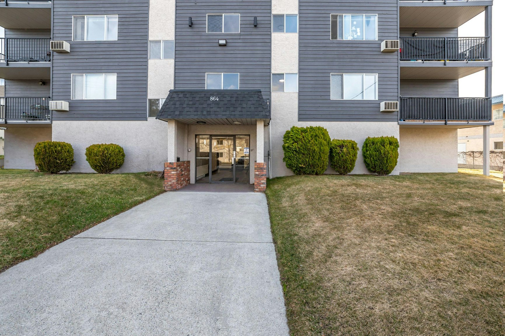 101-864 Fairview Road, Penticton, BC, V2A 5Y8 - 2