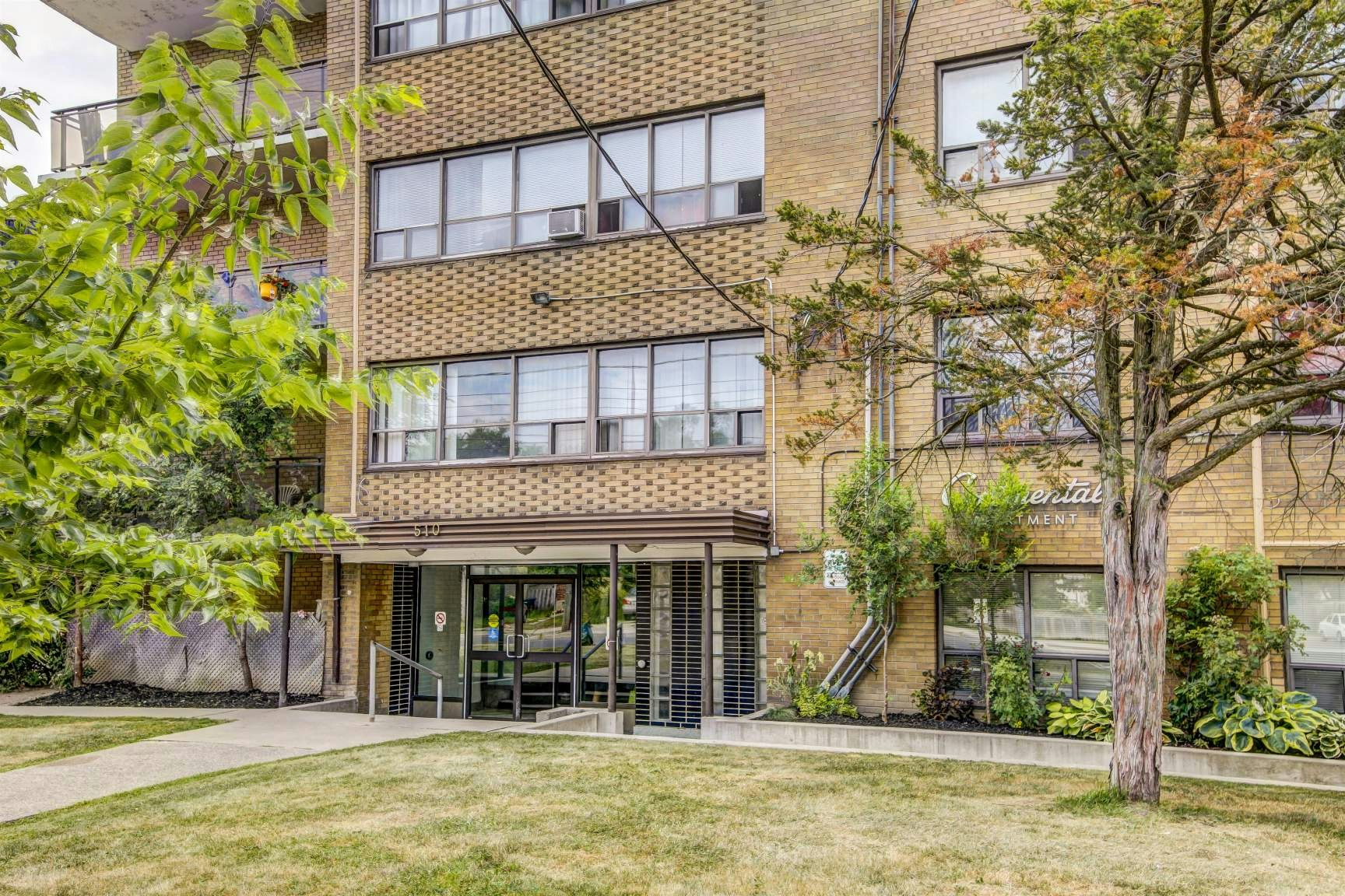 305-510 Dawes Road, Toronto, ON, M4B 2G4 - 2