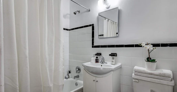 510 Dawes Road, Toronto, ON, M4B 2G4 - 7