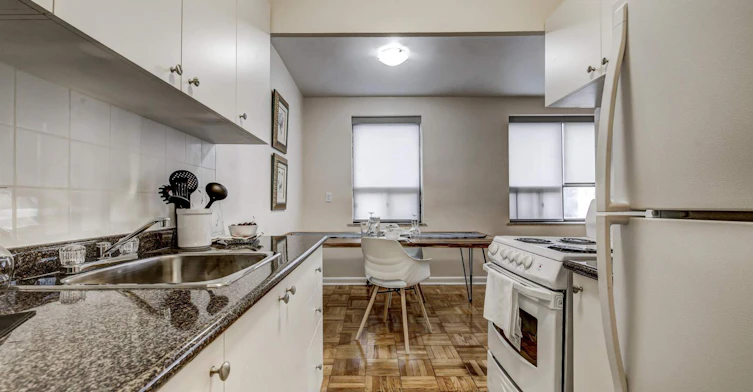 510 Dawes Road, Toronto, ON, M4B 2G4 - 9