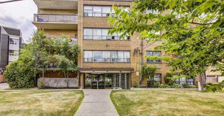 510 Dawes Road, Toronto, ON, M4B 2G4