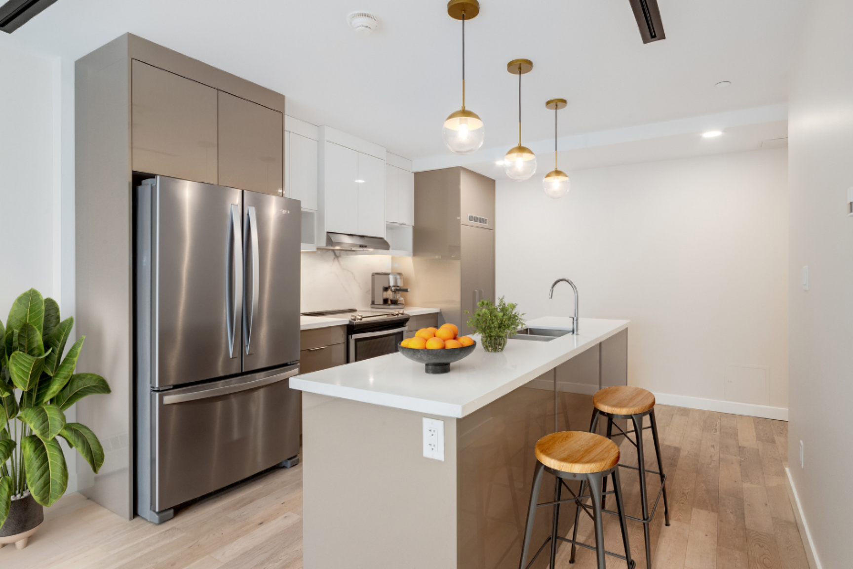 105-220 4th Avenue SW, Calgary, AB, T2P 0H5 - 2