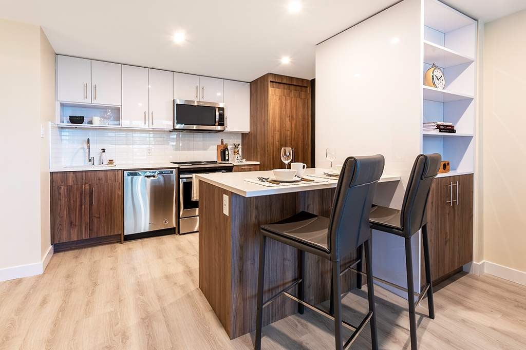 220 4th Avenue SW, Calgary, AB, T2P 0H5 - 4