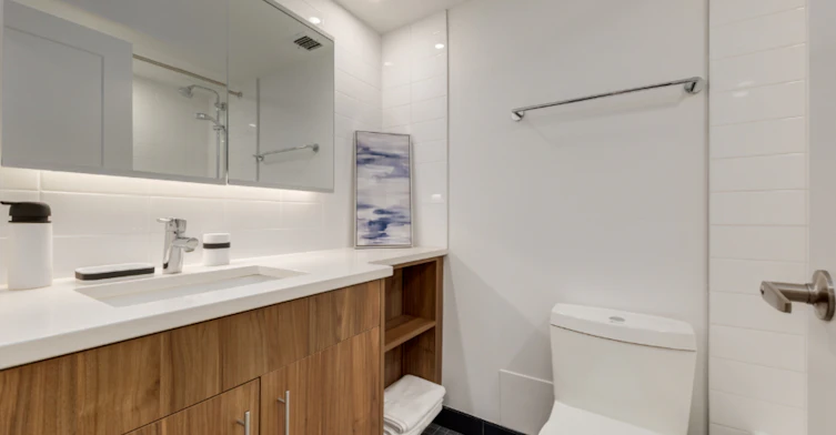 22-220 4th Avenue SW, Calgary, AB, T2P 0H5
