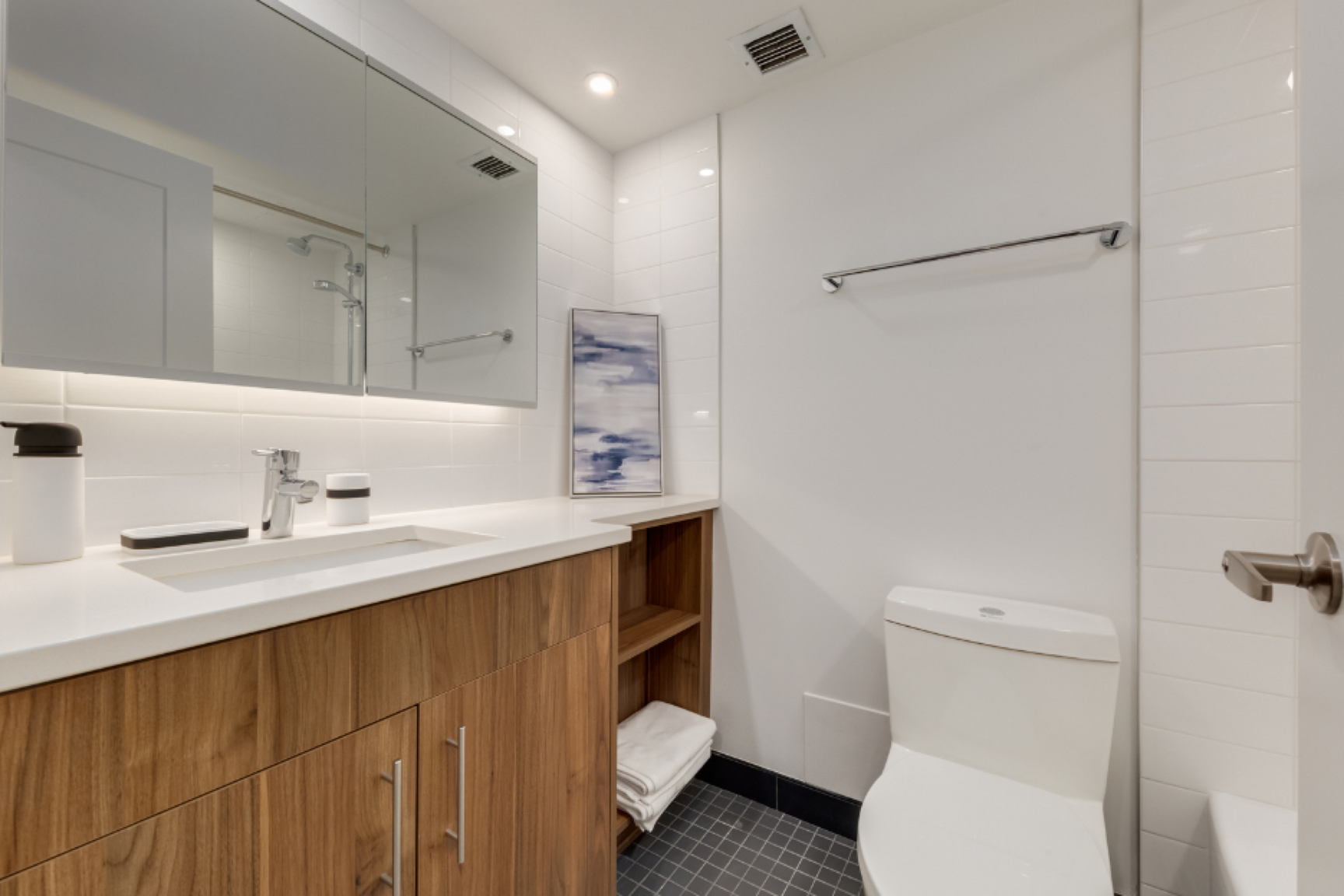 36-220 4th Avenue SW, Calgary, AB, T2P 0H5