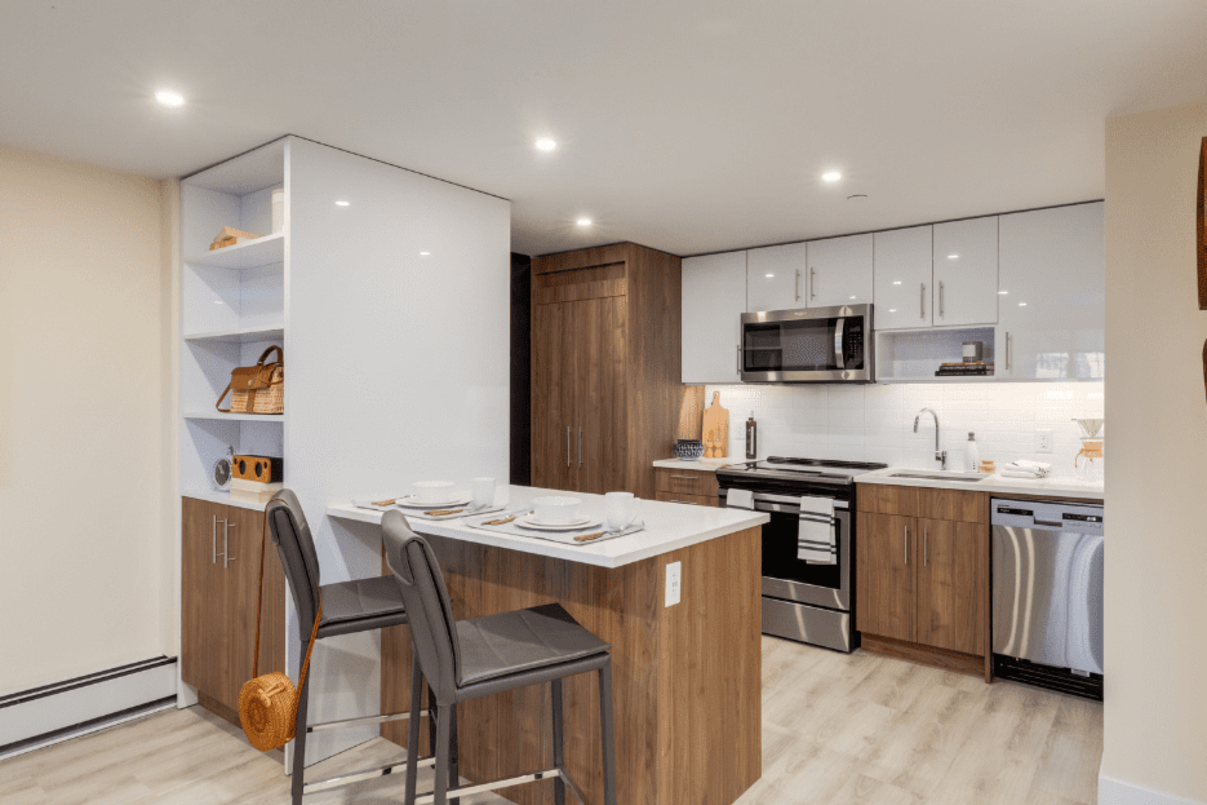 36-220 4th Avenue SW, Calgary, AB, T2P 0H5 - 3
