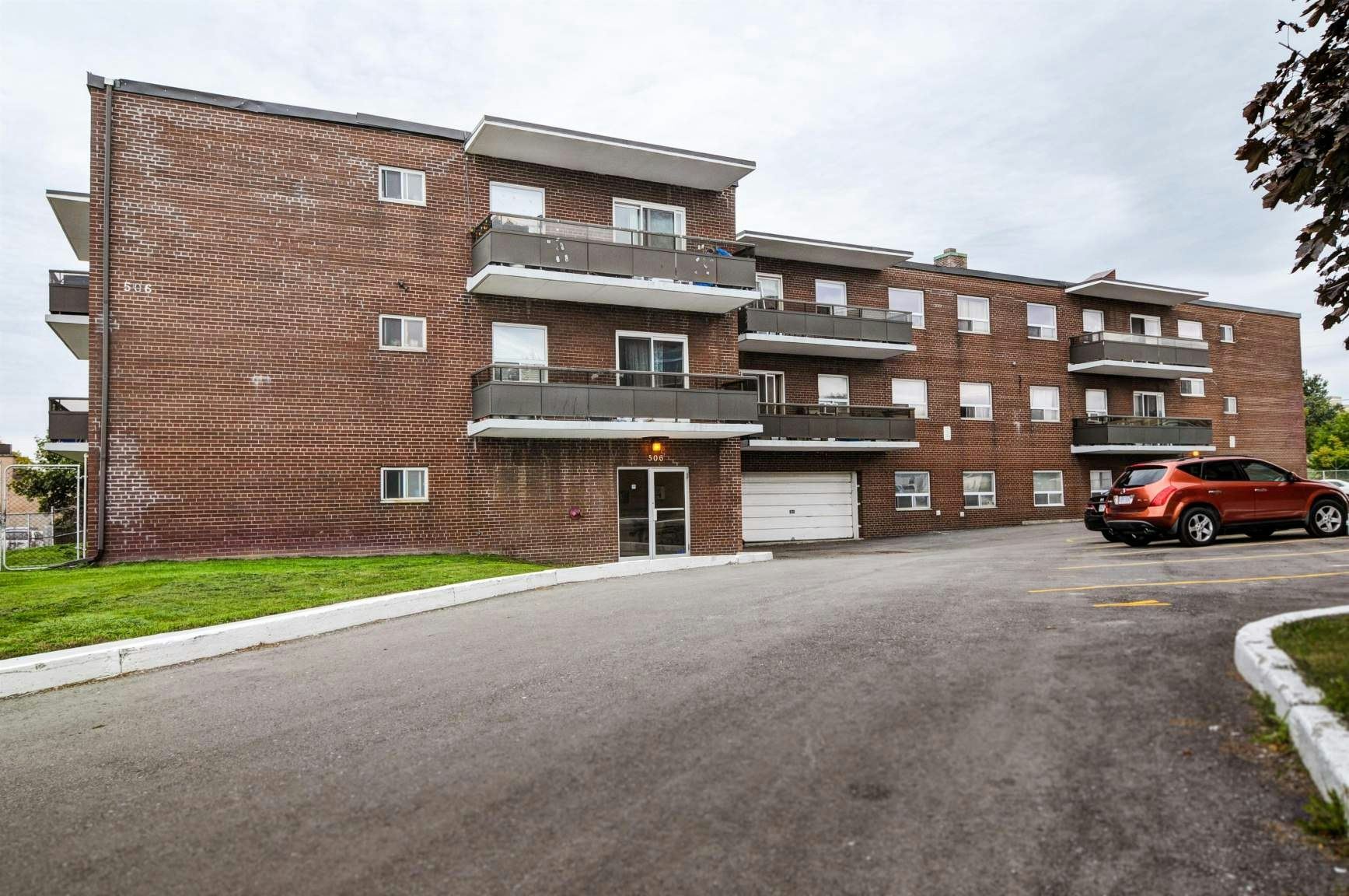 207-506 Danforth Road, Toronto, ON, M1K 1C6