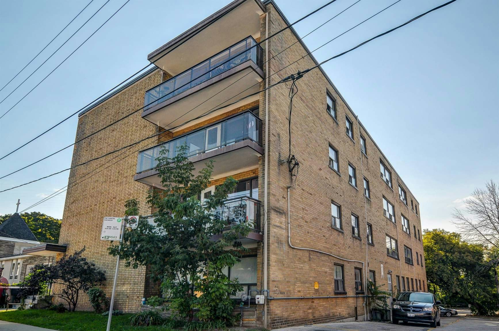 402-15 Eastwood Road, Toronto, ON, M4L 2C4 - 6