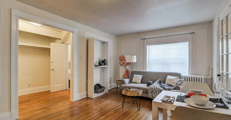 411-1 Homewood Avenue, Toronto, ON, M4Y 2J8 - 6