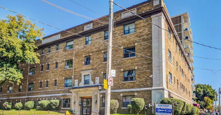 1 Homewood Avenue, Toronto, ON, M4Y 2J8 - 2
