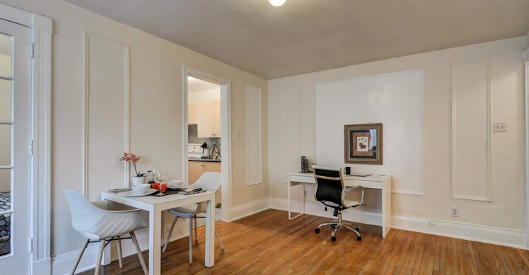 105-1 Homewood Avenue, Toronto, ON, M4Y 2J8 - 7