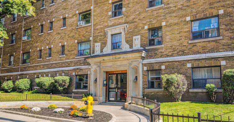 105-1 Homewood Avenue, Toronto, ON, M4Y 2J8 - 3