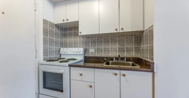 411-1 Homewood Avenue, Toronto, ON, M4Y 2J8 - 24