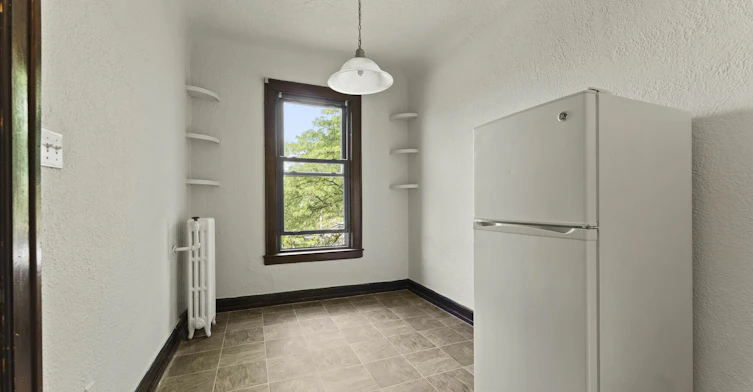 274 Giles Boulevard W, Windsor, ON, N9A 6H3 - 13